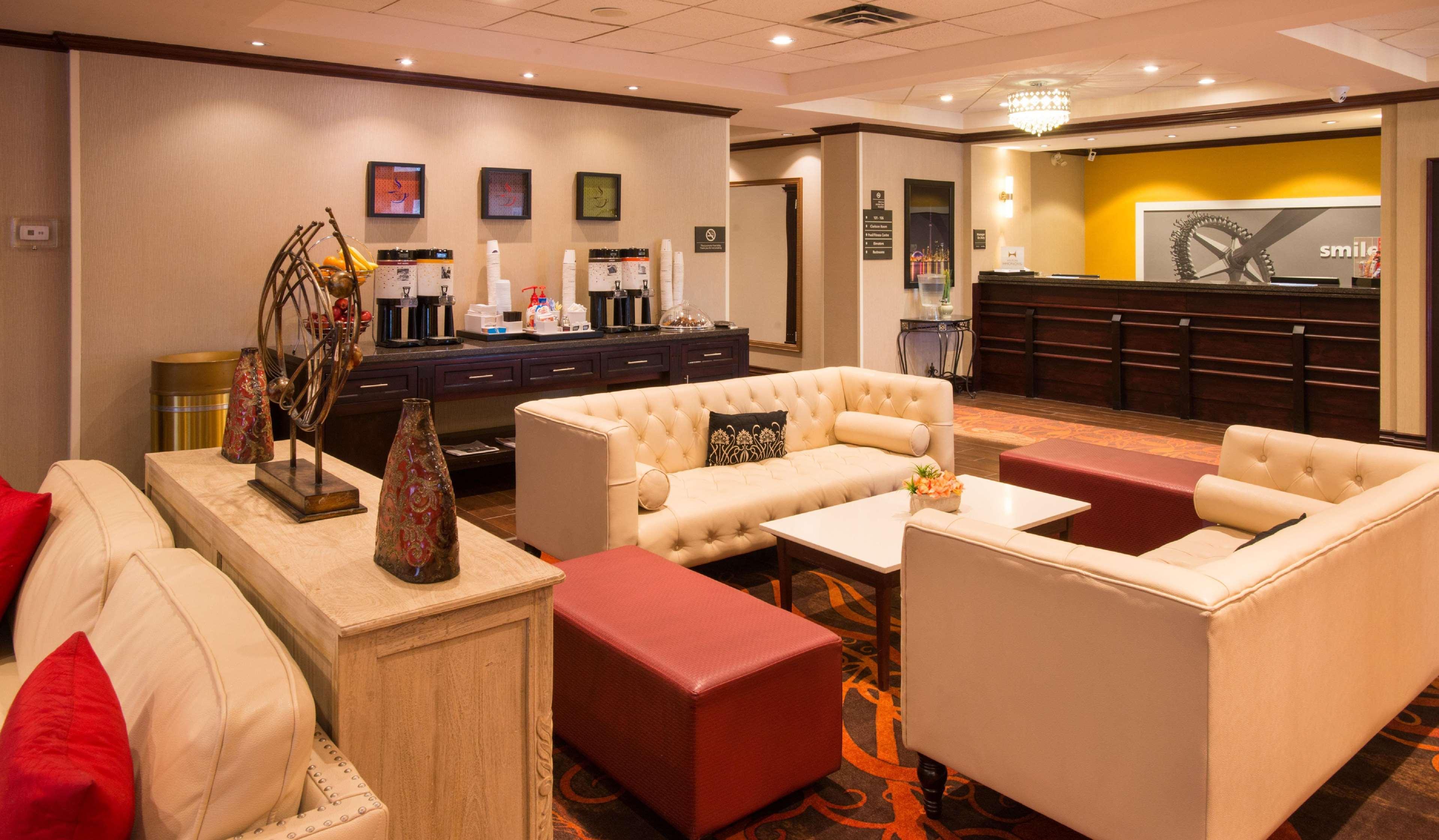Hampton Inn Toronto-Mississauga West ภายนอก รูปภาพ