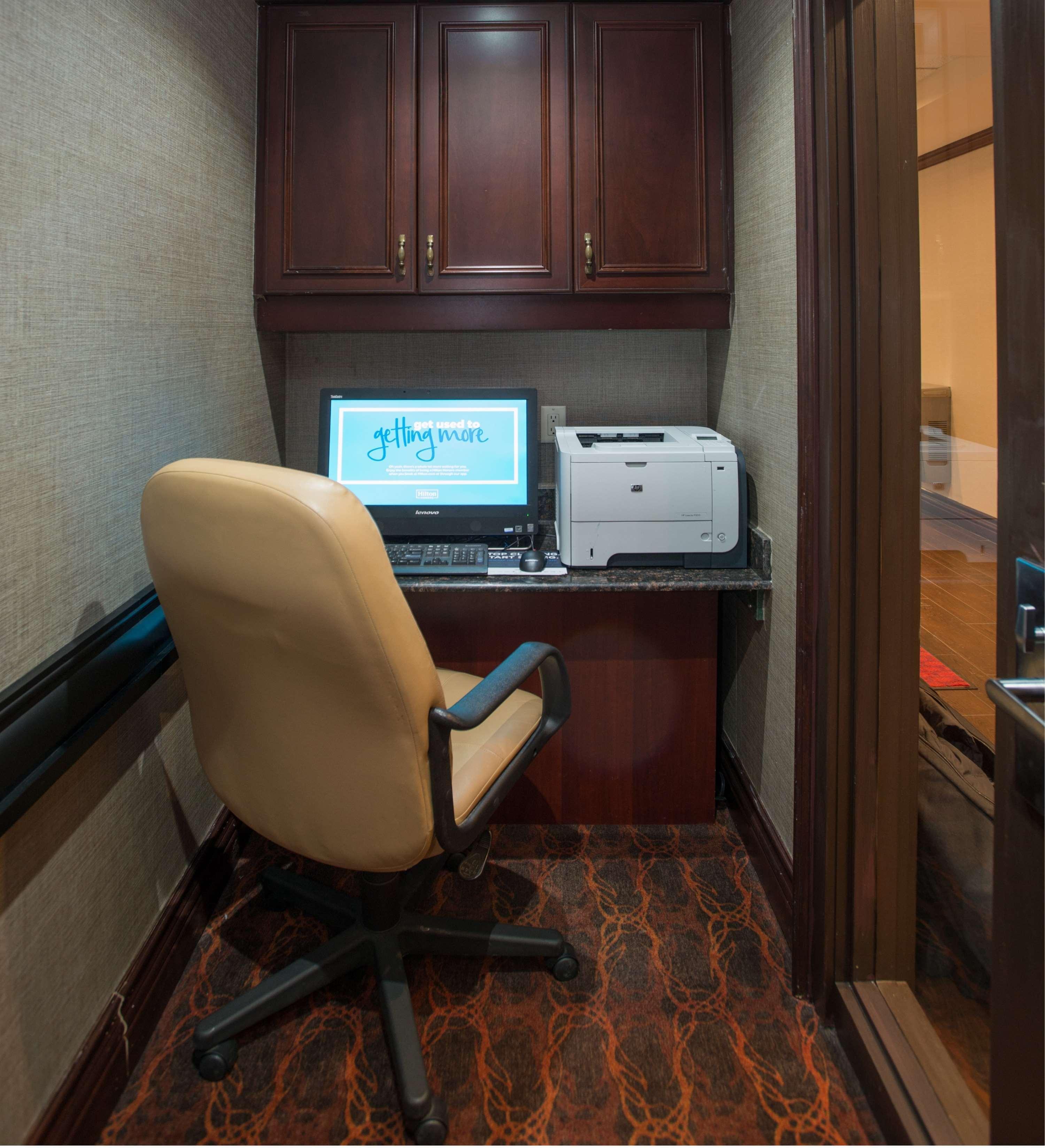 Hampton Inn Toronto-Mississauga West ภายนอก รูปภาพ