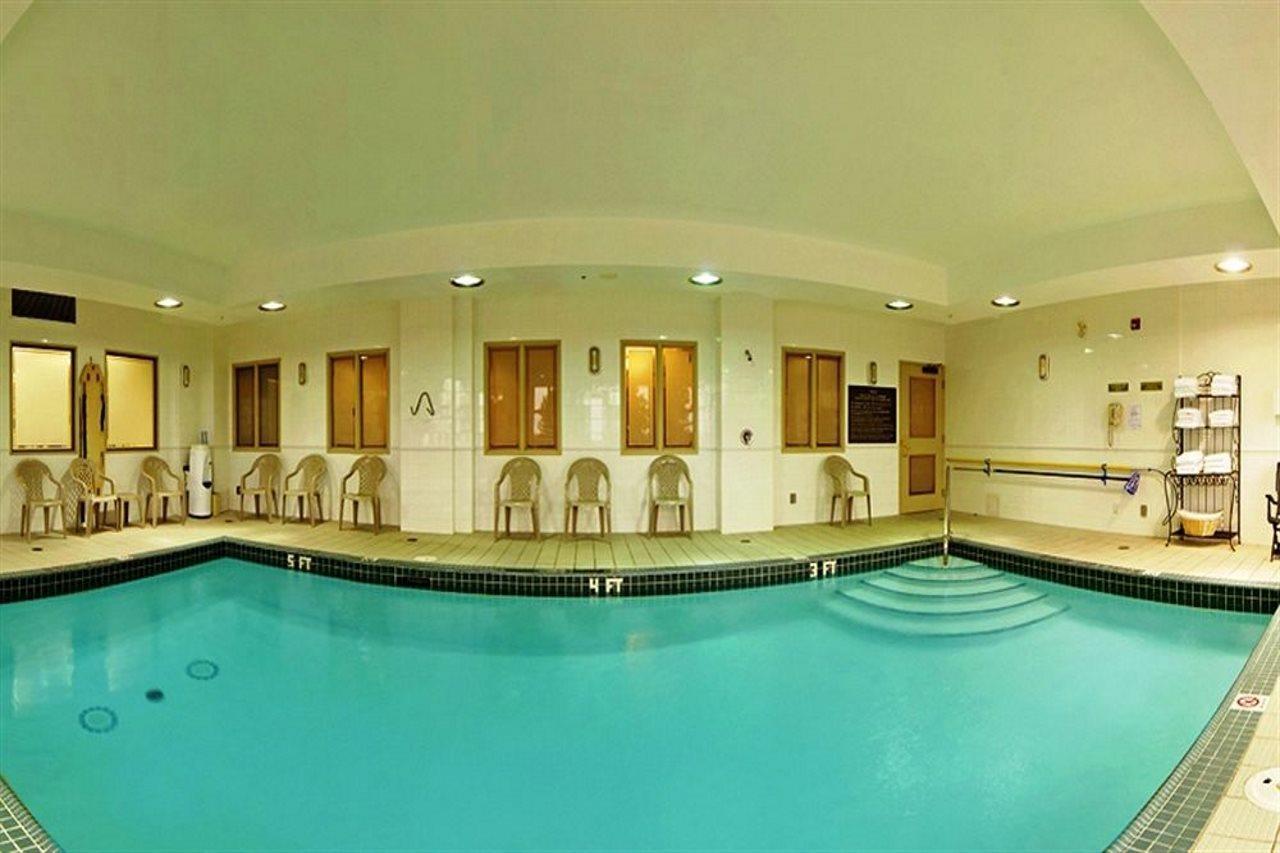 Hampton Inn Toronto-Mississauga West ภายนอก รูปภาพ