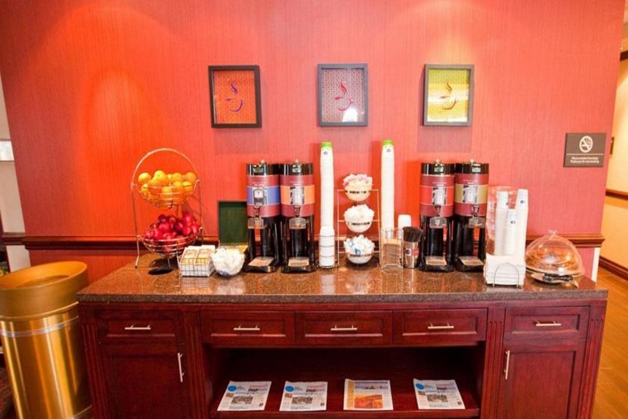Hampton Inn Toronto-Mississauga West ภายนอก รูปภาพ